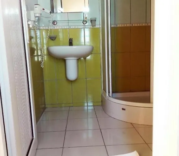 Apart Otel Eskı çesme *